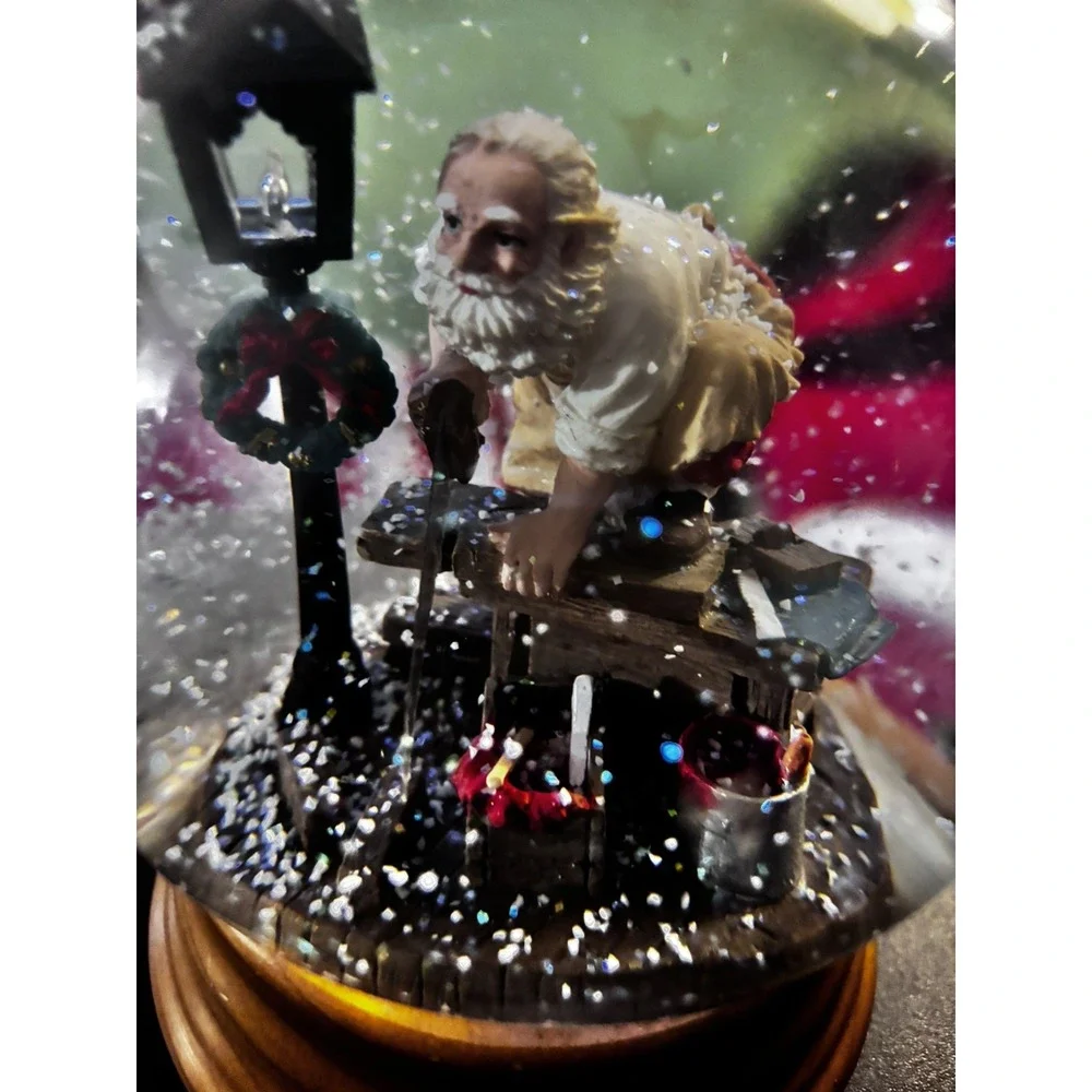 Vintage Breckenridge‎ Holidays Snow Globe Santa at Work Lighted~Musical Taiwan
